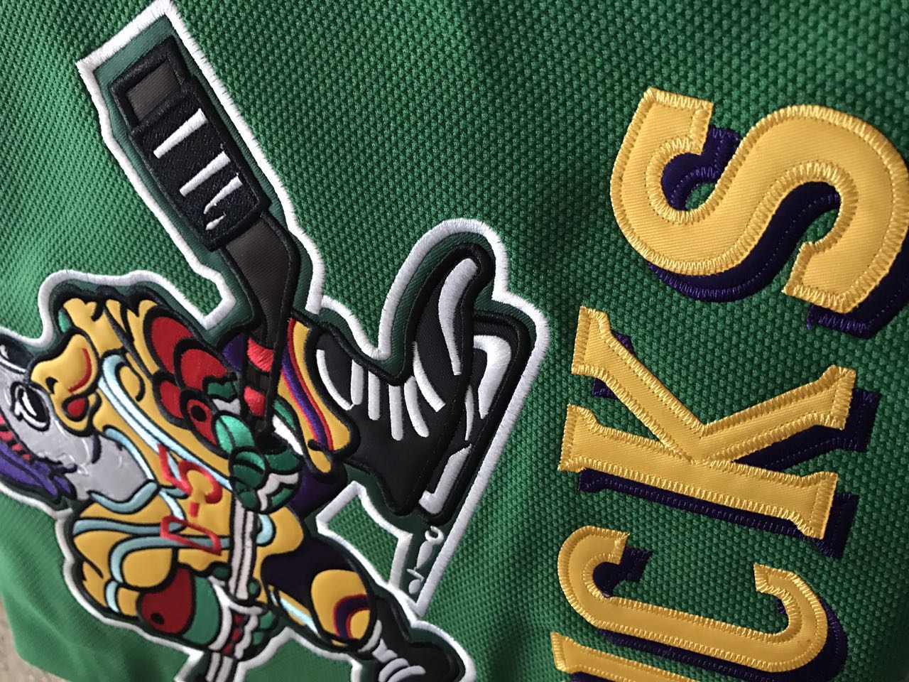 The Mighty Ducks Movie Hockey Jersey #66 Gordon Bombay